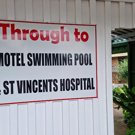 Whiteoaks Motel & Lodges Toowoomba Buitenkant foto