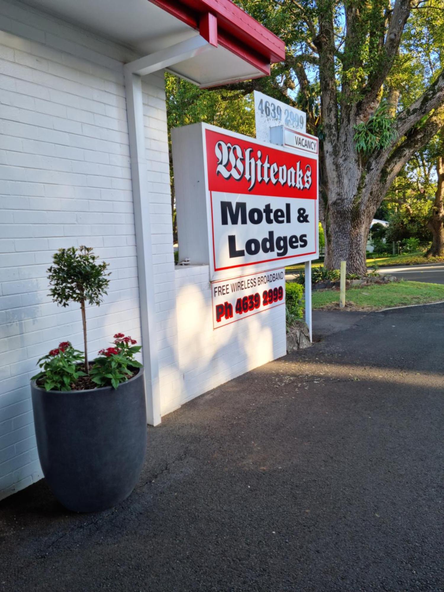 Whiteoaks Motel & Lodges Toowoomba Buitenkant foto
